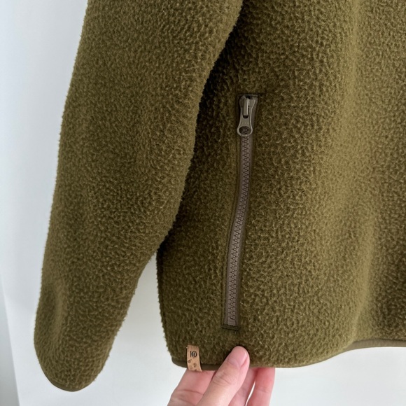 NEW EcoLoft Half Zip by TenTree
Women's Eco-Friendly Half-Zip Pullover - Picture 5 of 6